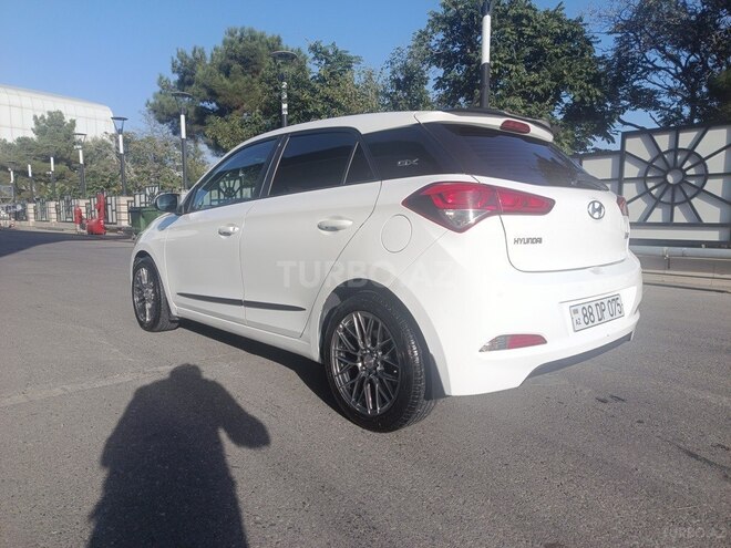 Hyundai i20 2016, 127,200 km - 1.1 л - Bakı