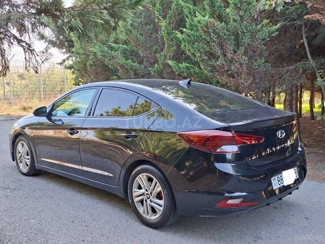 Hyundai Elantra 2018, 150,000 km - 2.0 л - Bakı