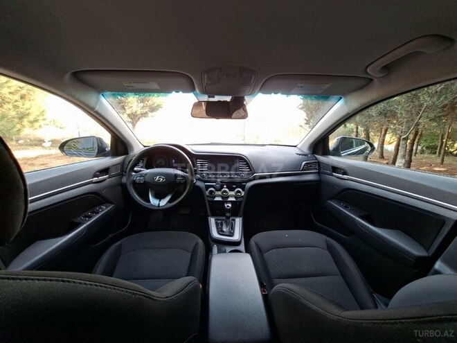 Hyundai Elantra 2018, 150,000 km - 2.0 л - Bakı