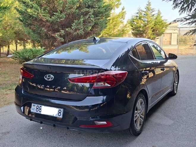 Hyundai Elantra 2018, 150,000 km - 2.0 л - Bakı