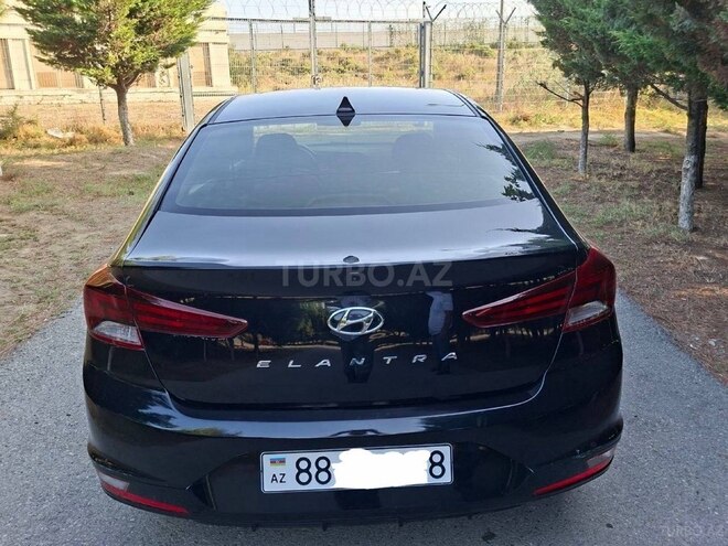 Hyundai Elantra 2018, 150,000 km - 2.0 л - Bakı