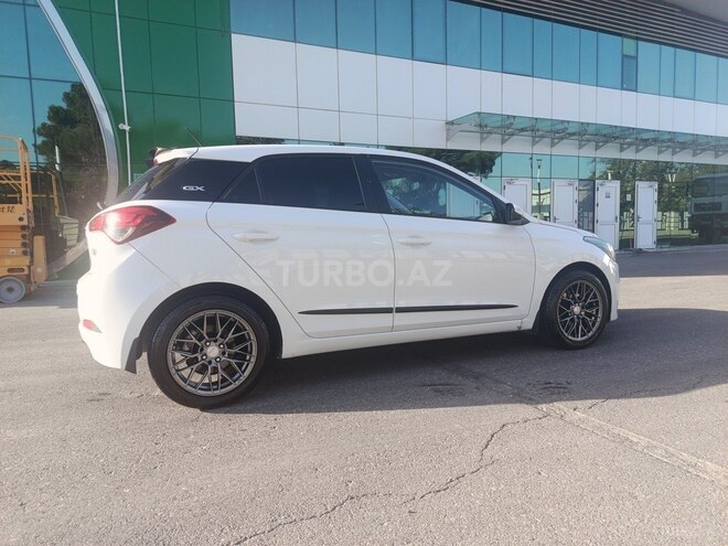 Hyundai i20 2016, 127,200 km - 1.1 л - Bakı