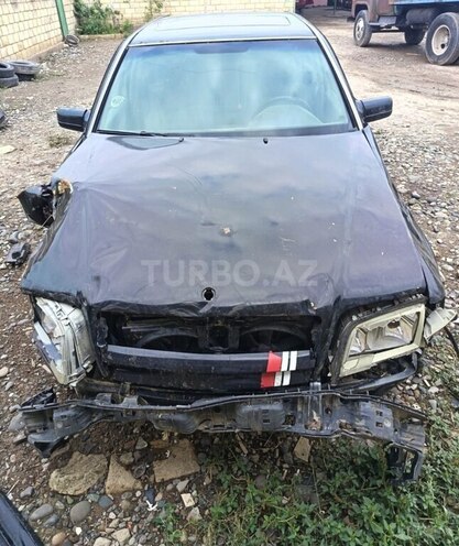 Mercedes C 220 1995, 321,870 km - 2.2 l - Saatlı