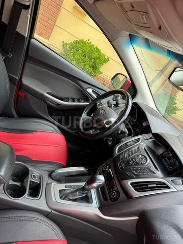 Ford Focus 2013, 187,000 km - 1.6 л - Bakı