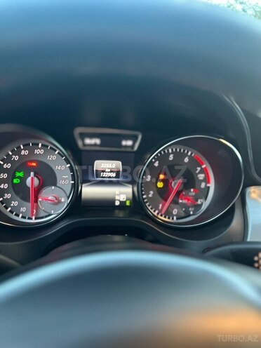 Mercedes GLA 250 4MATIC 2015, 123,000 km - 2.0 л - Bakı