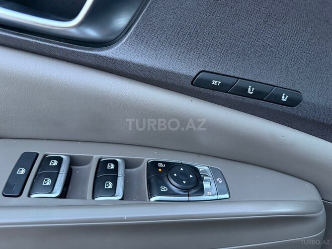 Kia Carnival 2024, 12,000 km - 1.6 l - Bakı