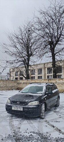 Opel Astra 1998, 600,000 km - 1.6 l - Quba