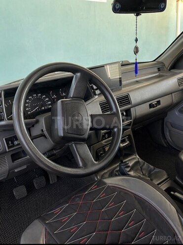 Opel Frontera 1994, 302,080 km - 2.3 l - Salyan
