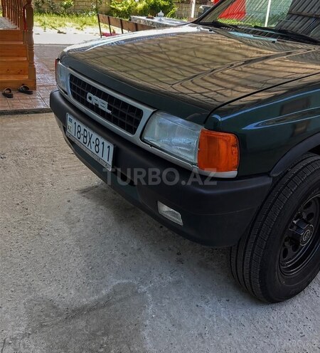 Opel Frontera 1994, 302,080 km - 2.3 l - Salyan