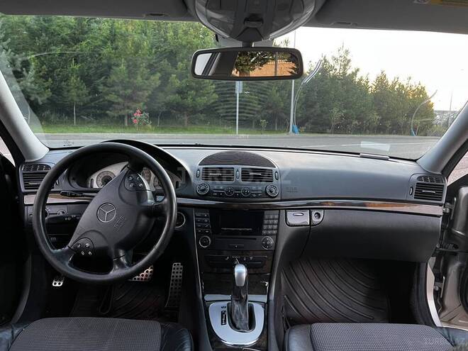 Mercedes E 240 2004, 248,000 km - 2.6 l - Qusar