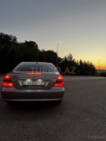 Mercedes E 240 2004, 248,000 km - 2.6 l - Qusar