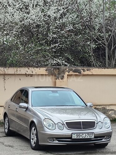 Mercedes E 240 2004, 248,000 km - 2.6 l - Qusar