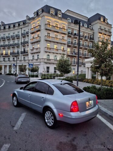 Volkswagen Passat 2004, 280,000 km - 1.8 l - Bakı