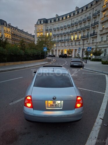 Volkswagen Passat 2004, 280,000 km - 1.8 l - Bakı