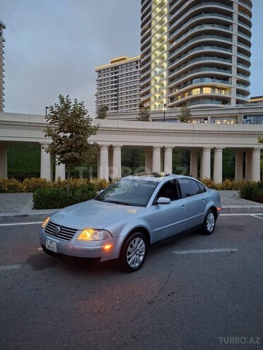Volkswagen Passat 2004, 280,000 km - 1.8 l - Bakı