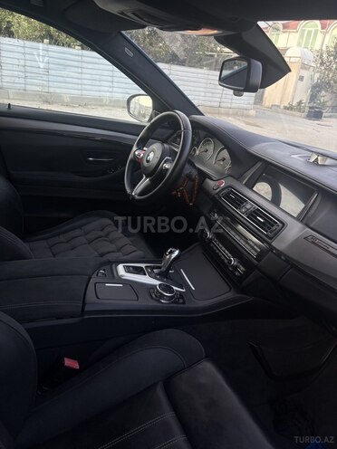 BMW M5 2013, 119,000 km - 4.4 л - Bakı