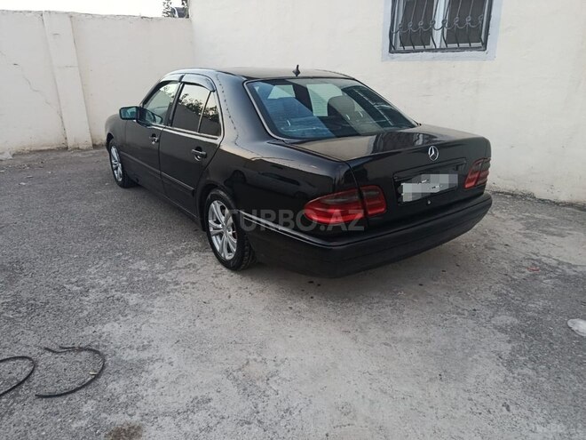 Mercedes E 220 1996, 236,323 km - 2.2 л - Bərdə