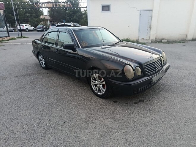 Mercedes E 220 1996, 236,323 km - 2.2 л - Bərdə