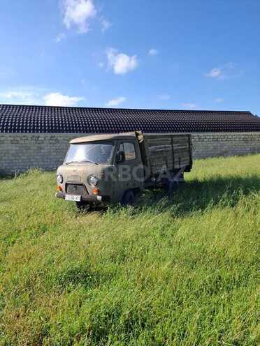 UAZ 3303 1990, 105,000 km - 2.4 л - Qobustan