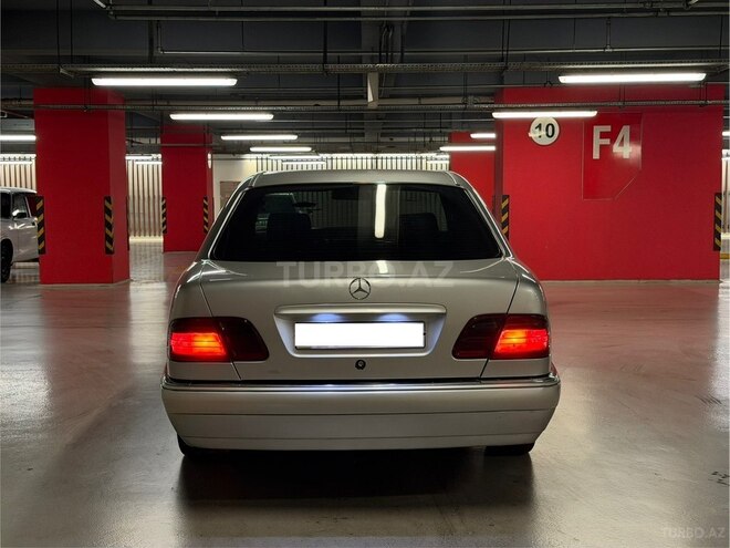 Mercedes E 240 1998, 400,000 km - 2.4 l - Gəncə