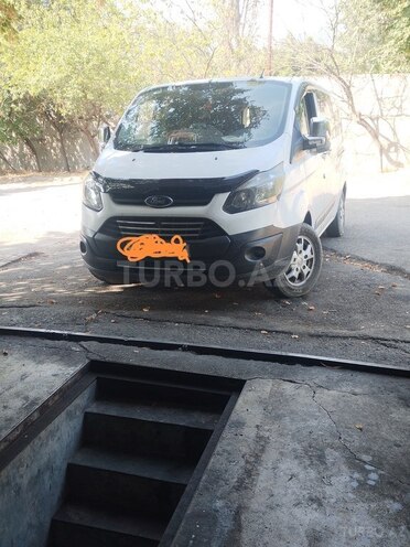 Ford Tourneo Custom 2014, 420,000 km - 2.2 l - Şəki