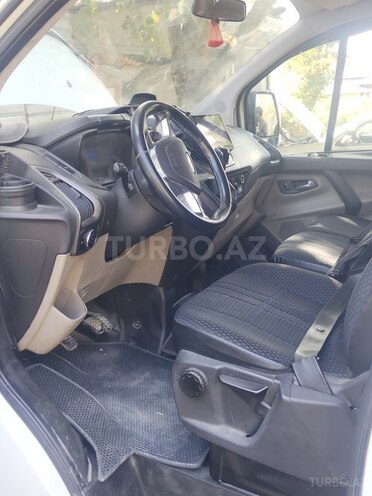 Ford Tourneo Custom 2014, 420,000 km - 2.2 l - Şəki