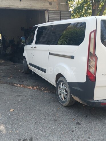 Ford Tourneo Custom 2014, 420,000 km - 2.2 l - Şəki