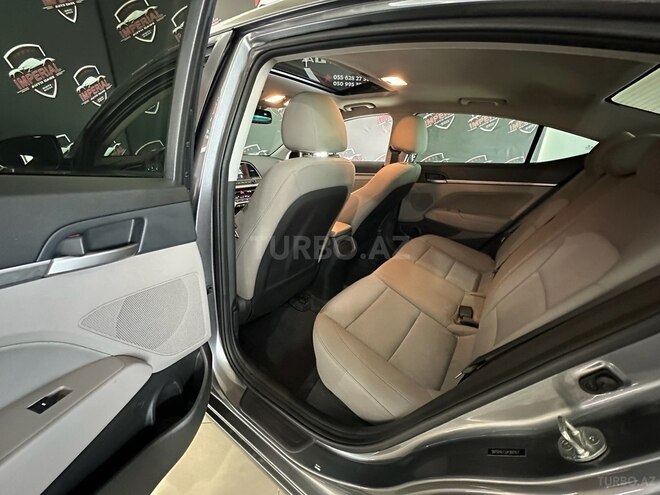 Hyundai Elantra 2018, 115,000 km - 2.0 l - Bakı