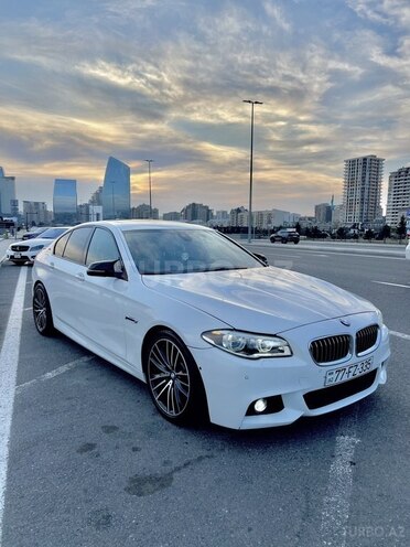 BMW  2016, 240,000 km - 2.0 л - Bakı
