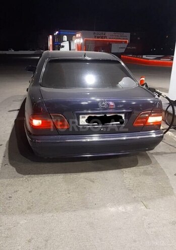Mercedes E 220 1999, 400,000 km - 2.2 л - Dəliməmmədli
