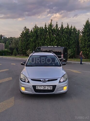 Hyundai i30 2010, 342,997 km - 1.6 l - Naftalan