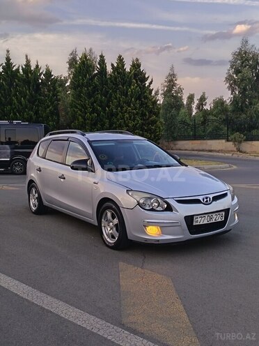 Hyundai i30 2010, 342,997 km - 1.6 l - Naftalan