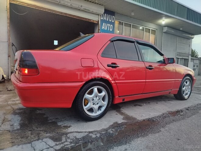 Mercedes C 180 1995, 649,614 km - 1.8 l - Saatlı