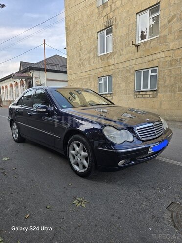 Mercedes C 200 2000, 365,000 km - 2.0 л - Quba