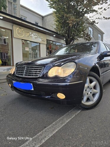 Mercedes C 200 2000, 365,000 km - 2.0 л - Quba