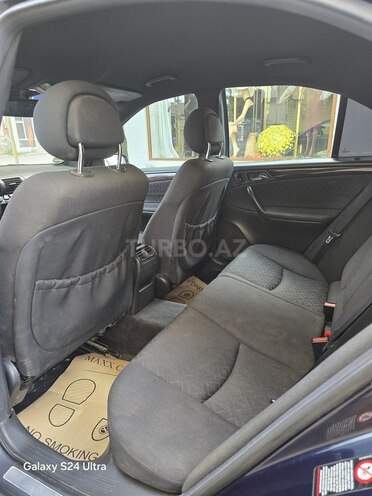 Mercedes C 200 2000, 365,000 km - 2.0 л - Quba