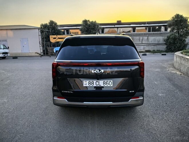 Kia Carnival 2025, 21,943 km - 1.6 l - Bakı