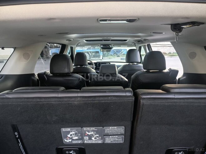 Kia Carnival 2025, 21,943 km - 1.6 l - Bakı