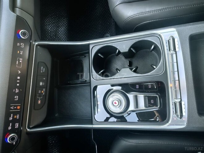 Kia Carnival 2025, 21,943 km - 1.6 l - Bakı