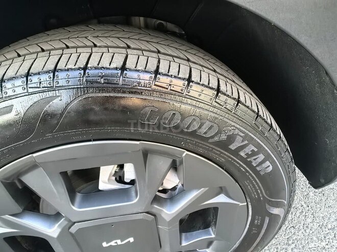 Kia Carnival 2025, 21,943 km - 1.6 l - Bakı