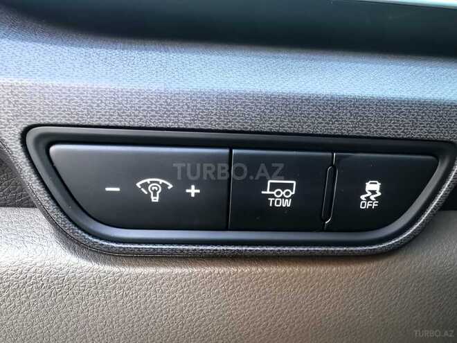 Kia Carnival 2025, 21,943 km - 1.6 l - Bakı