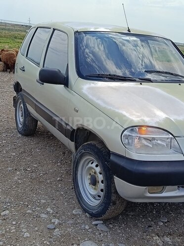 Chevrolet Niva 2005, 355,000 km - 1.7 l - Siyəzən