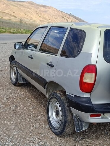 Chevrolet Niva 2005, 355,000 km - 1.7 l - Siyəzən