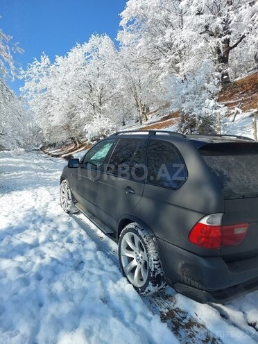 BMW X5 2002, 350,000 km - 4.4 l - Astara