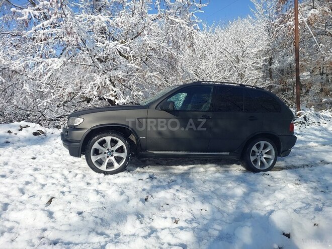 BMW X5 2002, 350,000 km - 4.4 l - Astara
