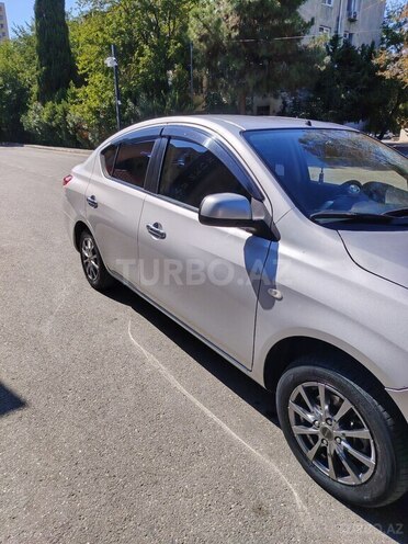 Nissan Latio 2015, 81,000 km - 1.2 l - Bakı