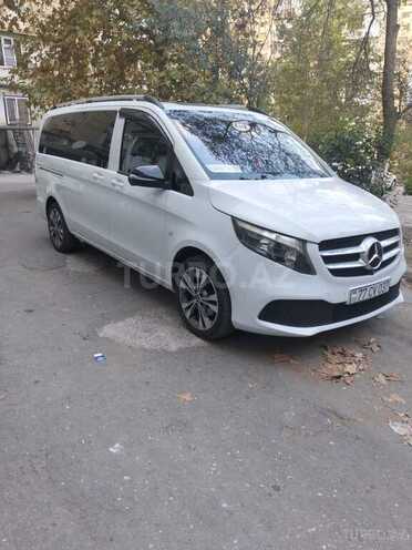 Mercedes  2017, 294,000 km - 2.1 l - Bakı