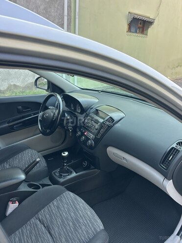 Kia  2008, 246,000 km - 1.6 l - Gəncə