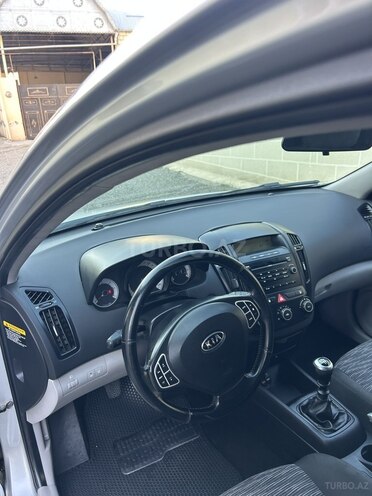 Kia  2008, 246,000 km - 1.6 l - Gəncə