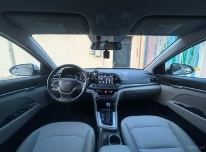 Hyundai Elantra 2016, 130,518 km - 2.0 л - Sumqayıt